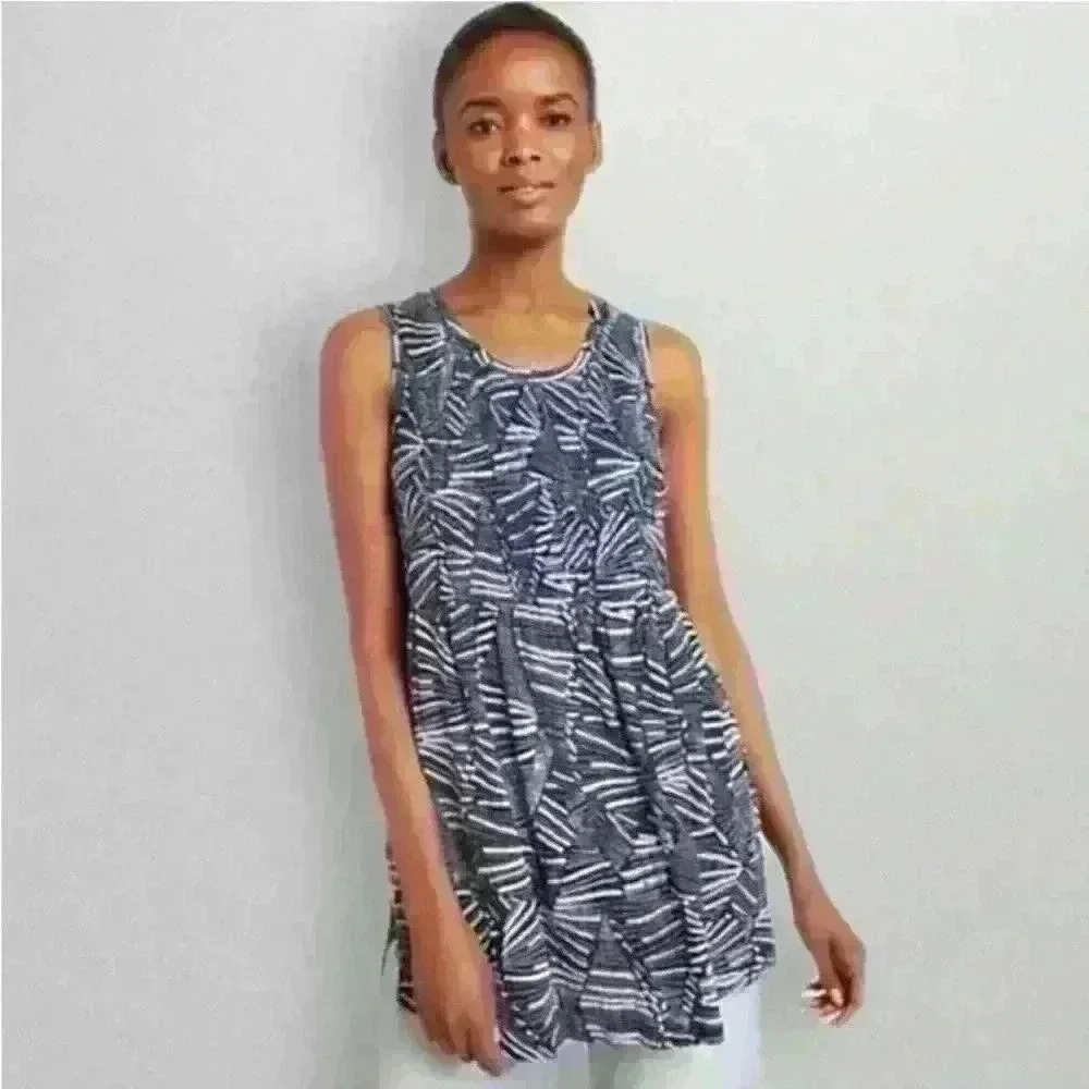 Anthropologie Large Riley Smocked Tunic Sleeveless Tank Navy Ice Blue Geometric